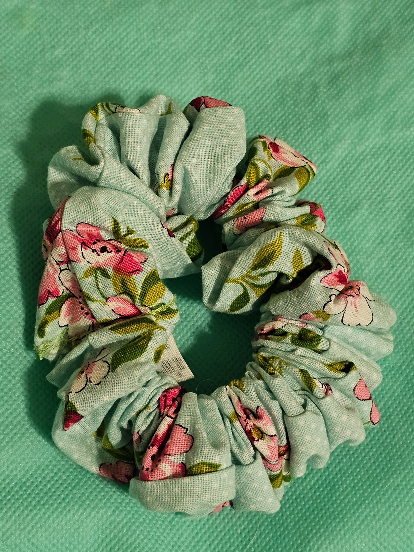 Standard light green scrunche with flowers