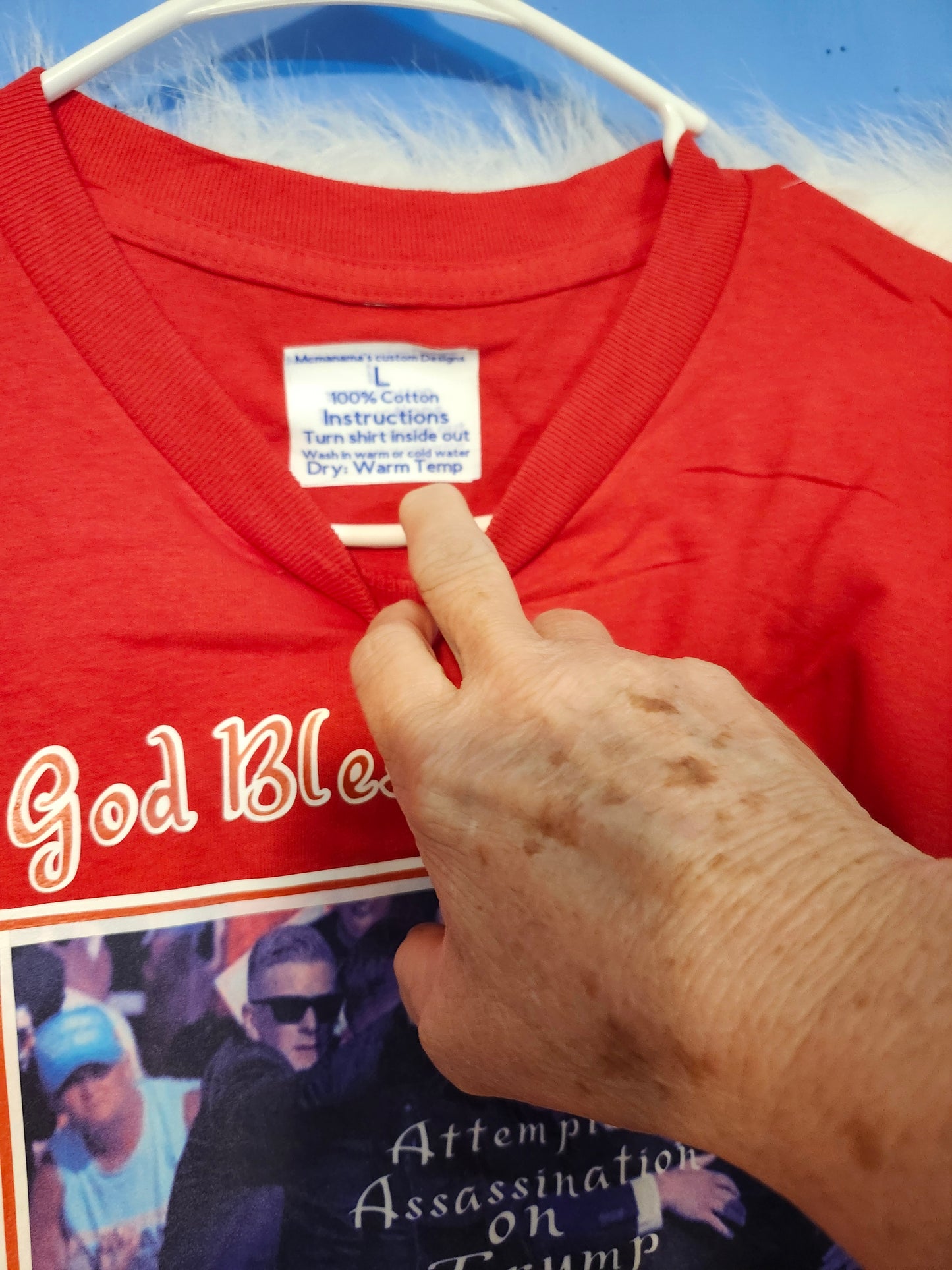 Size L 100% cotton God bless America red tshirt